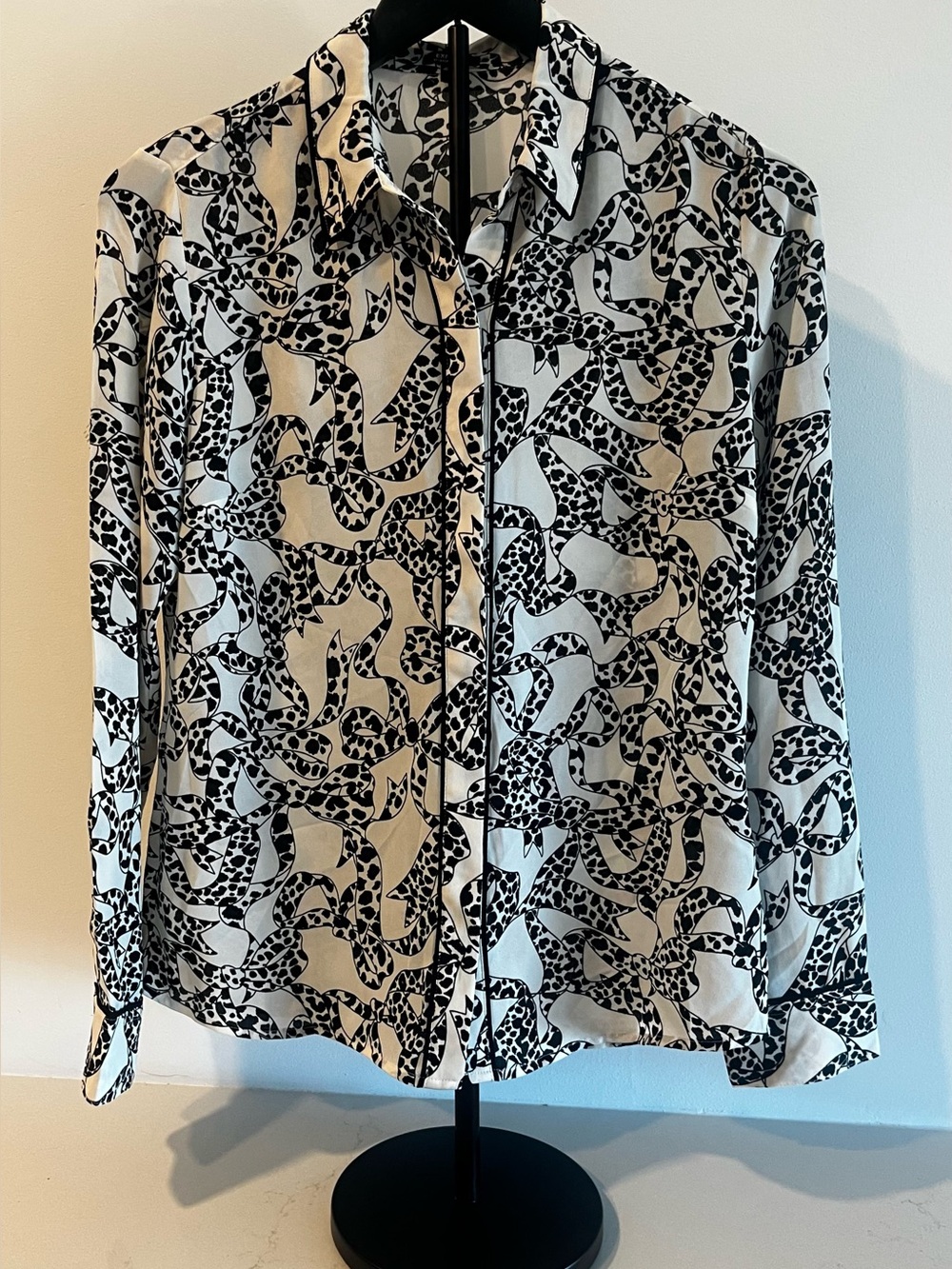 Women’s Express Blouse